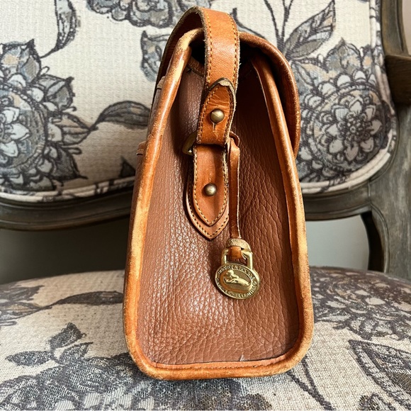 Dooney & Burke All-Weather Leather Vintage Essex Purse - Picture 7 of 16